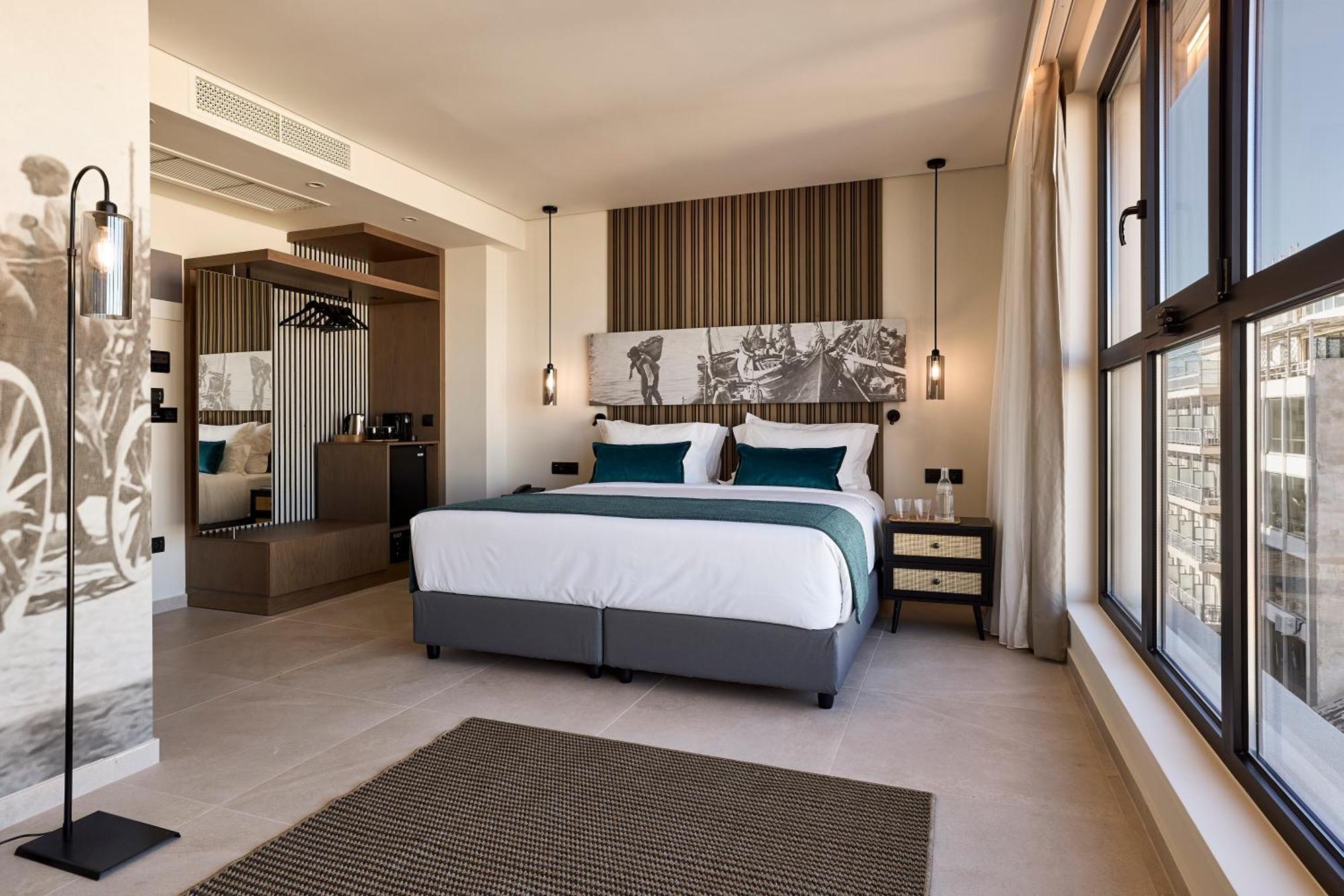 Athenarum Portus Life & Style Hotel Piraeus Room photo