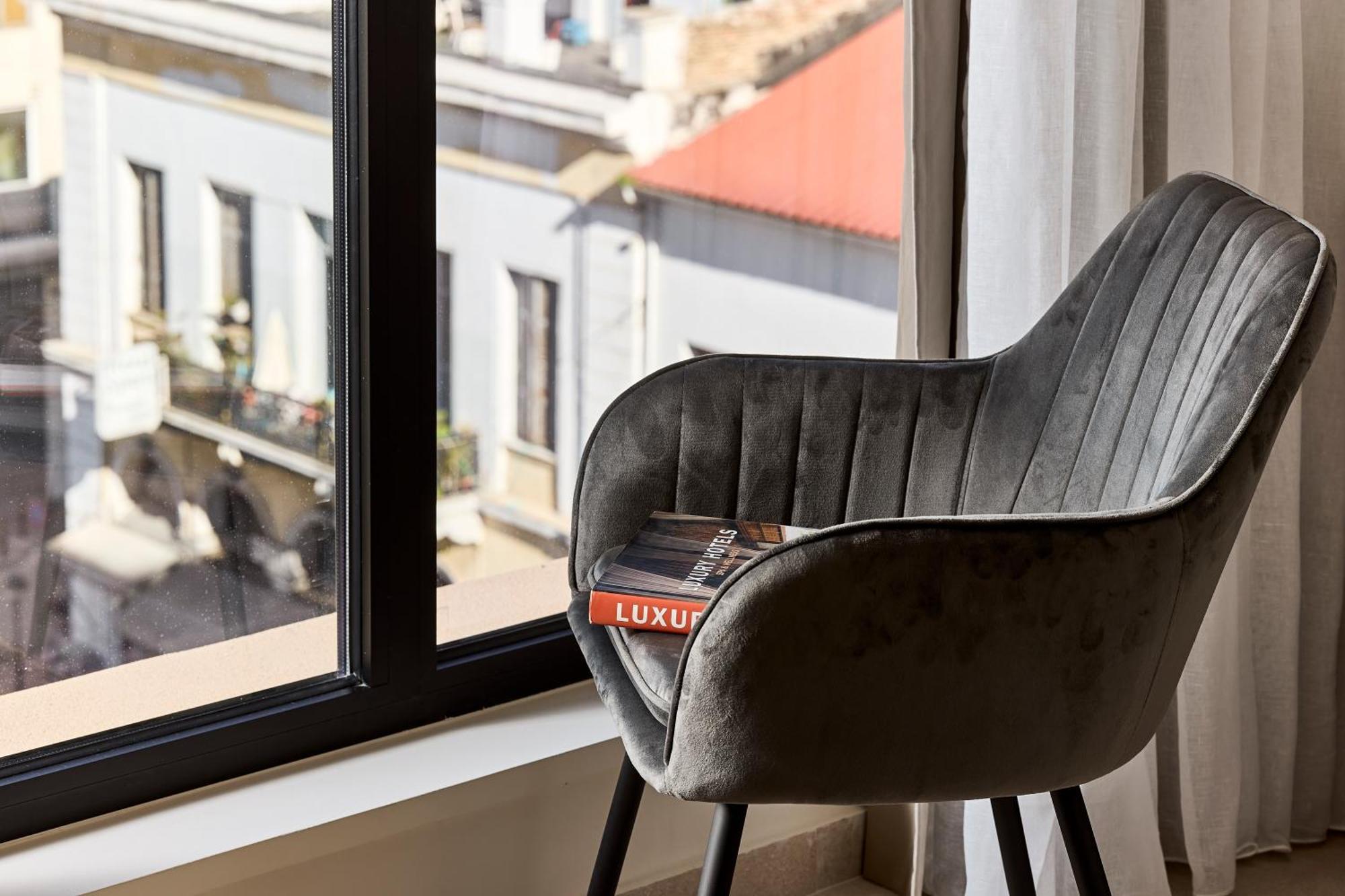 Athenarum Portus Life & Style Hotel Piraeus Exterior photo