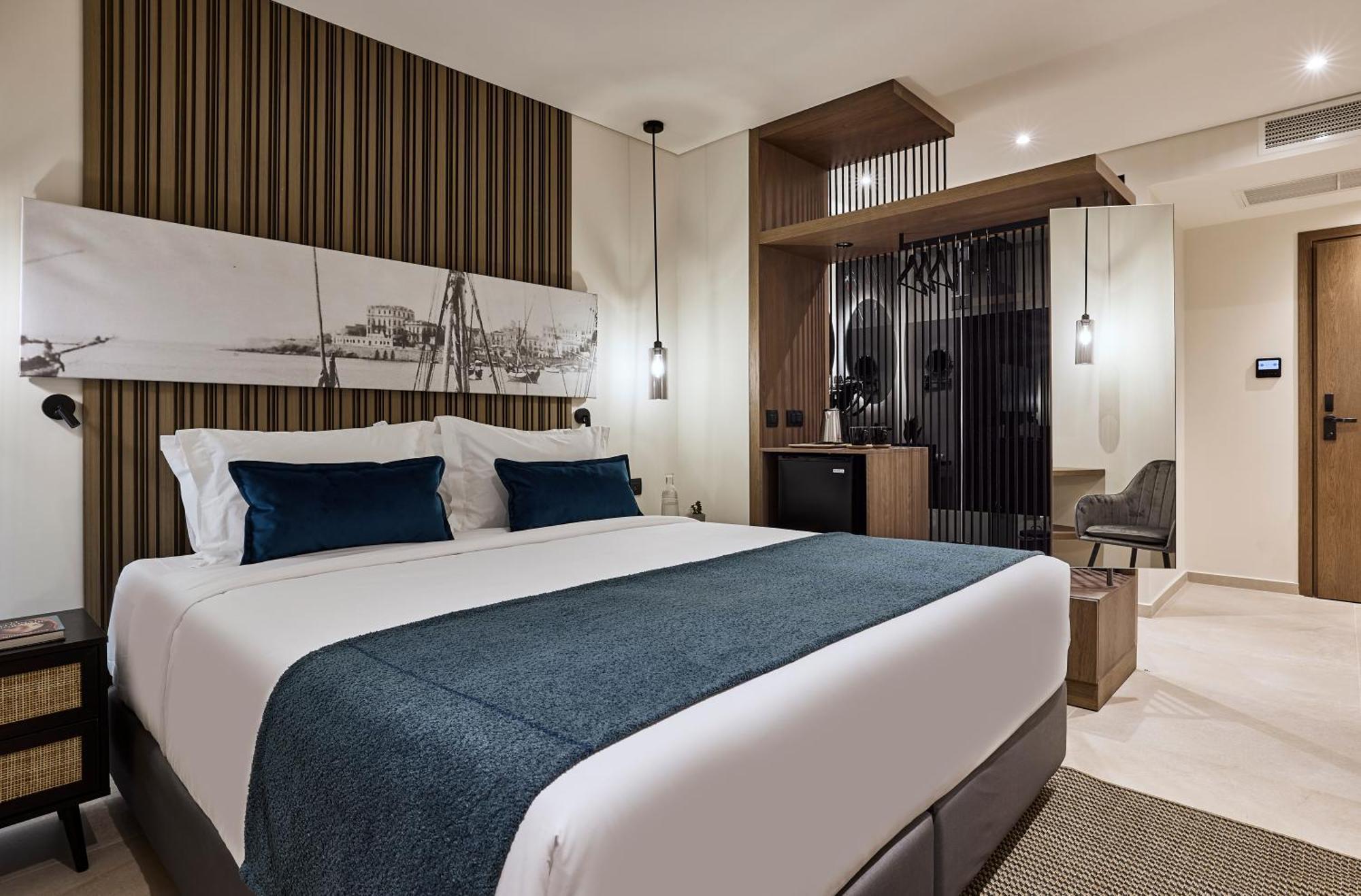 Athenarum Portus Life & Style Hotel Piraeus Room photo